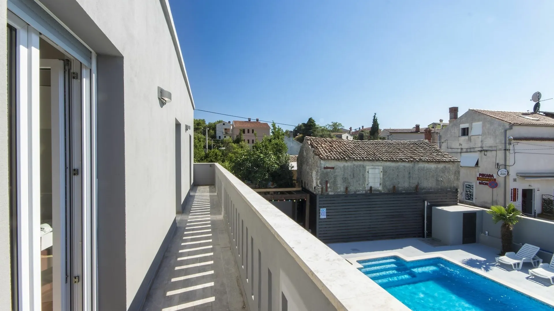 Bright Villa With 5 Bedrooms In Pomer, With Private Pool, Enclosed Gar Medulin