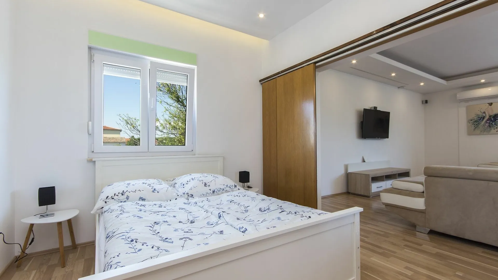 Bright Villa With 5 Bedrooms In Pomer, With Private Pool, Enclosed Gar Medulin