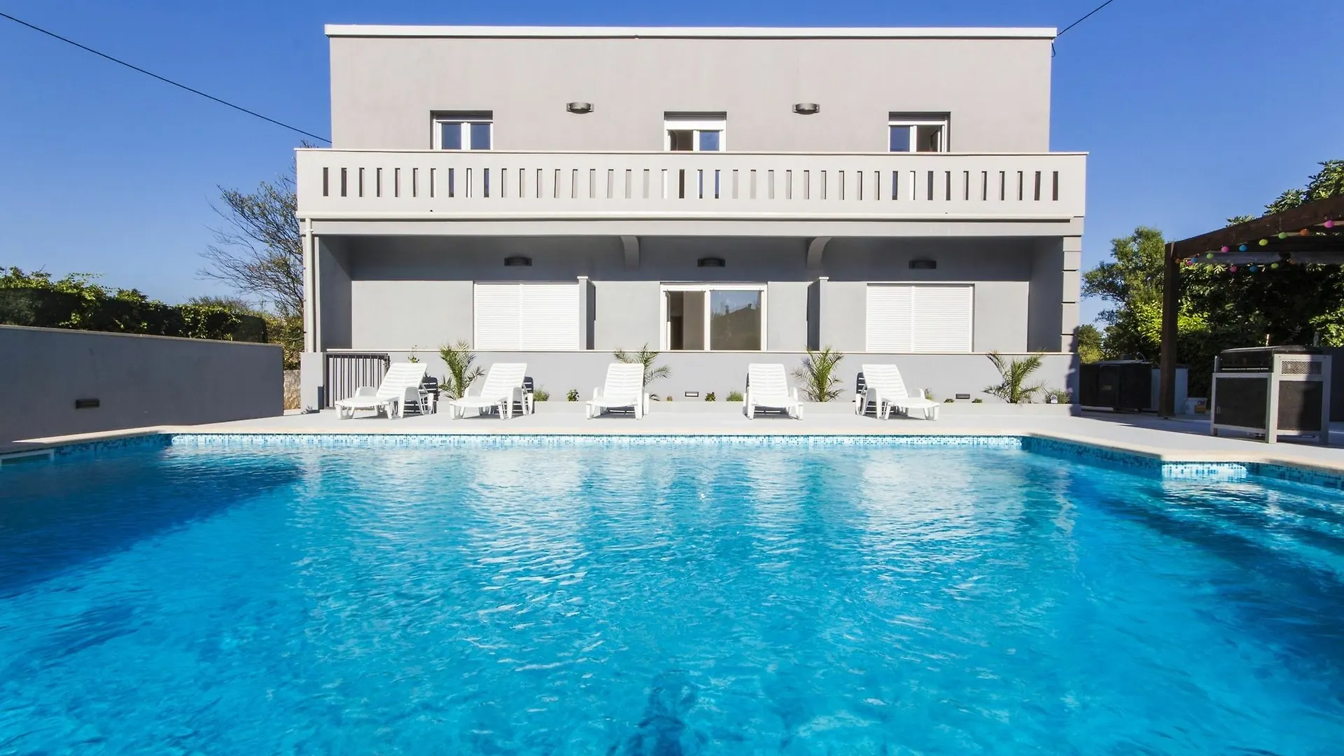 Bright Villa With 5 Bedrooms In Pomer, With Private Pool, Enclosed Gar Medulin